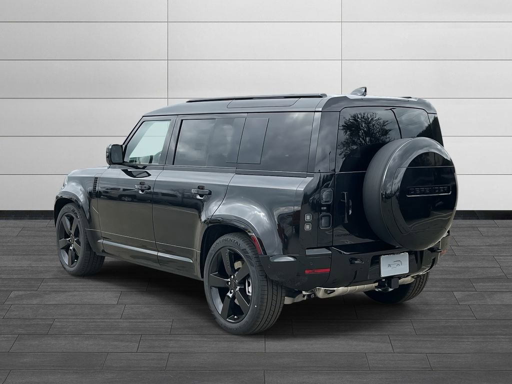 New 2026 Land Rover Defender 110 X-Dynamic SE AWD/4WD image 3