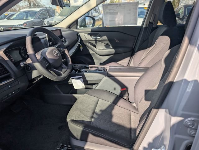 New 2026 Nissan Rogue SV AWD/4WD image 14