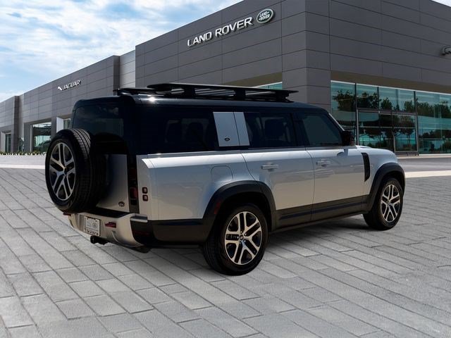 Used 2023 Land Rover Defender 130 SE AWD/4WD image 5