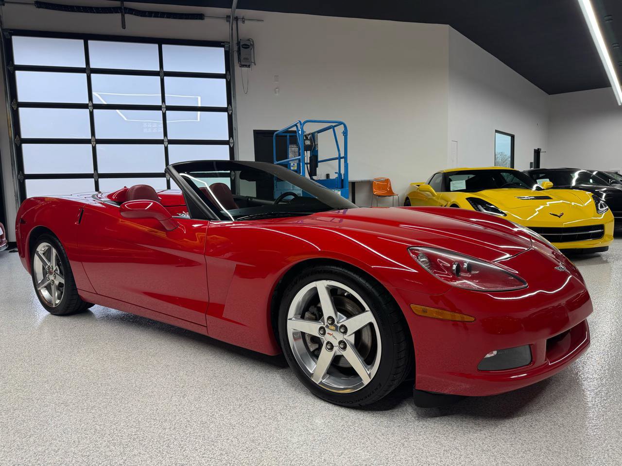 Used 2005 Chevrolet Corvette Convertible w/ Preferred Equipment Group image 18