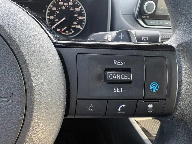 Used 2023 Nissan Rogue SV FWD image 18