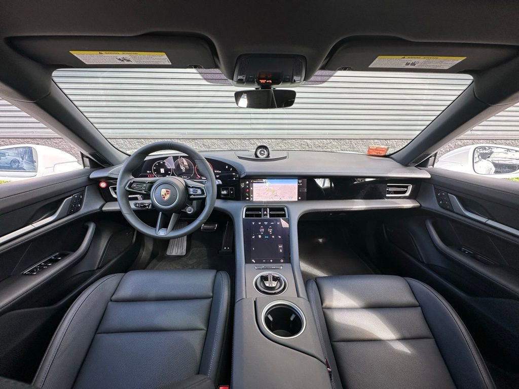 Used 2025 Porsche Taycan 4S image 31