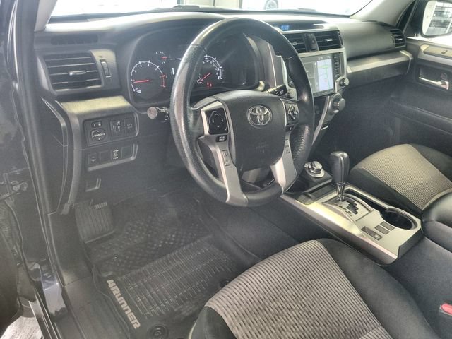 Used 2020 Toyota 4Runner SR5 AWD/4WD image 14