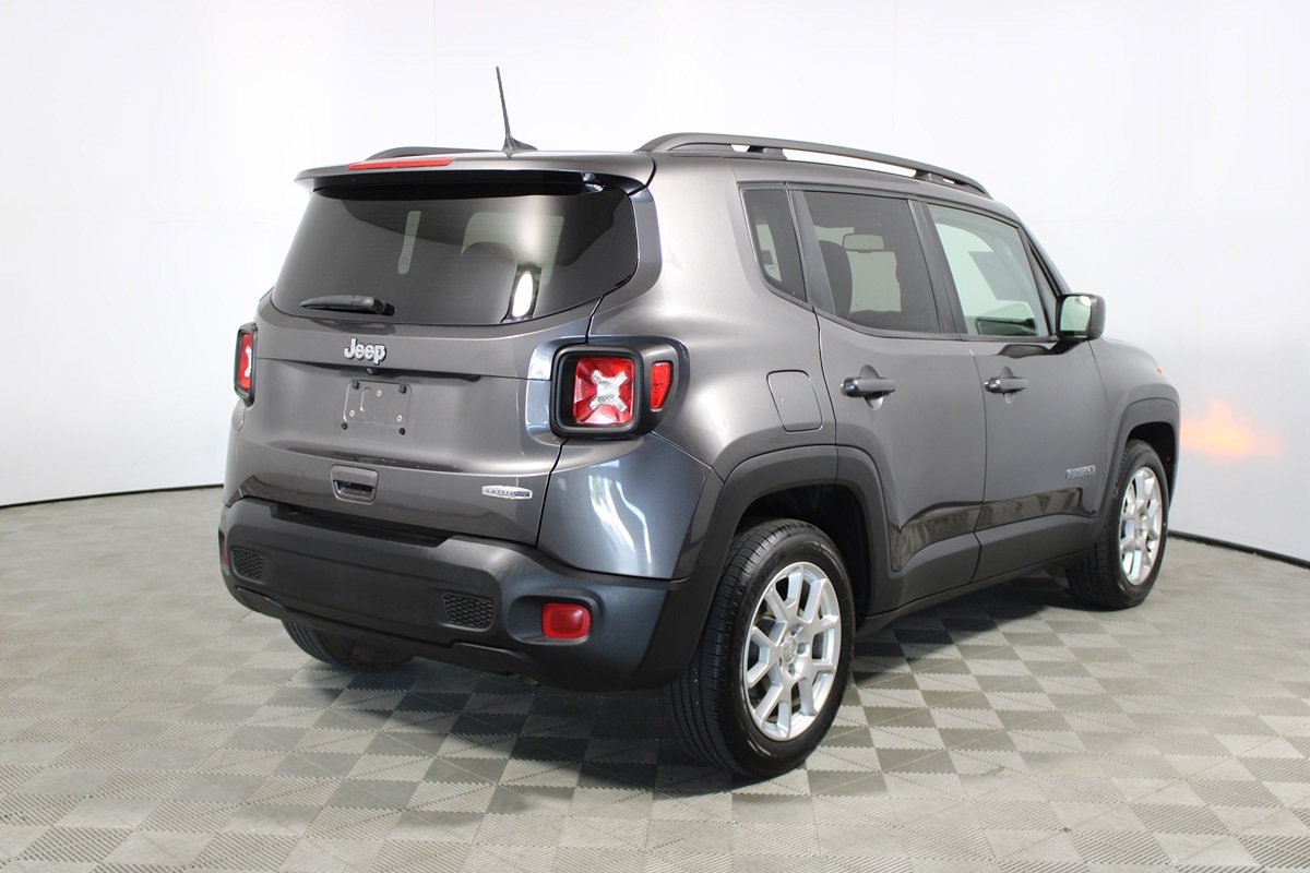 Used 2019 Jeep Renegade Latitude w/ Popular Equipment Group FWD image 23