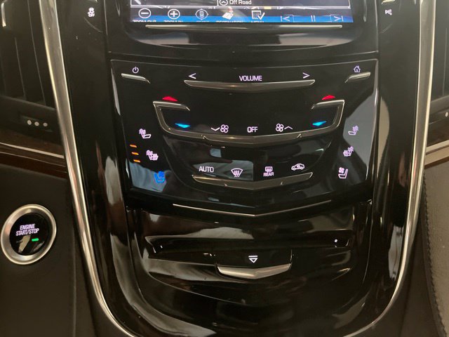 Used 2017 Cadillac Escalade Premium Luxury RWD image 15