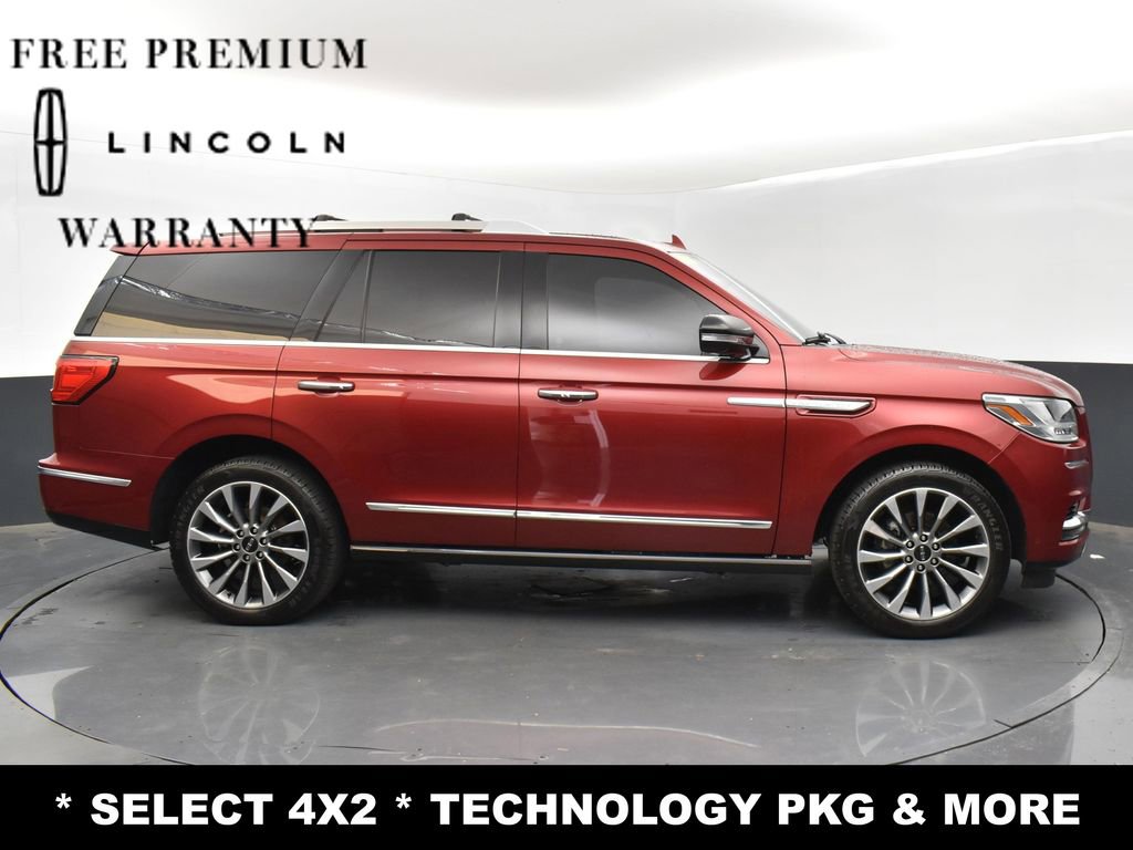 Used 2018 Lincoln Navigator Select image 28