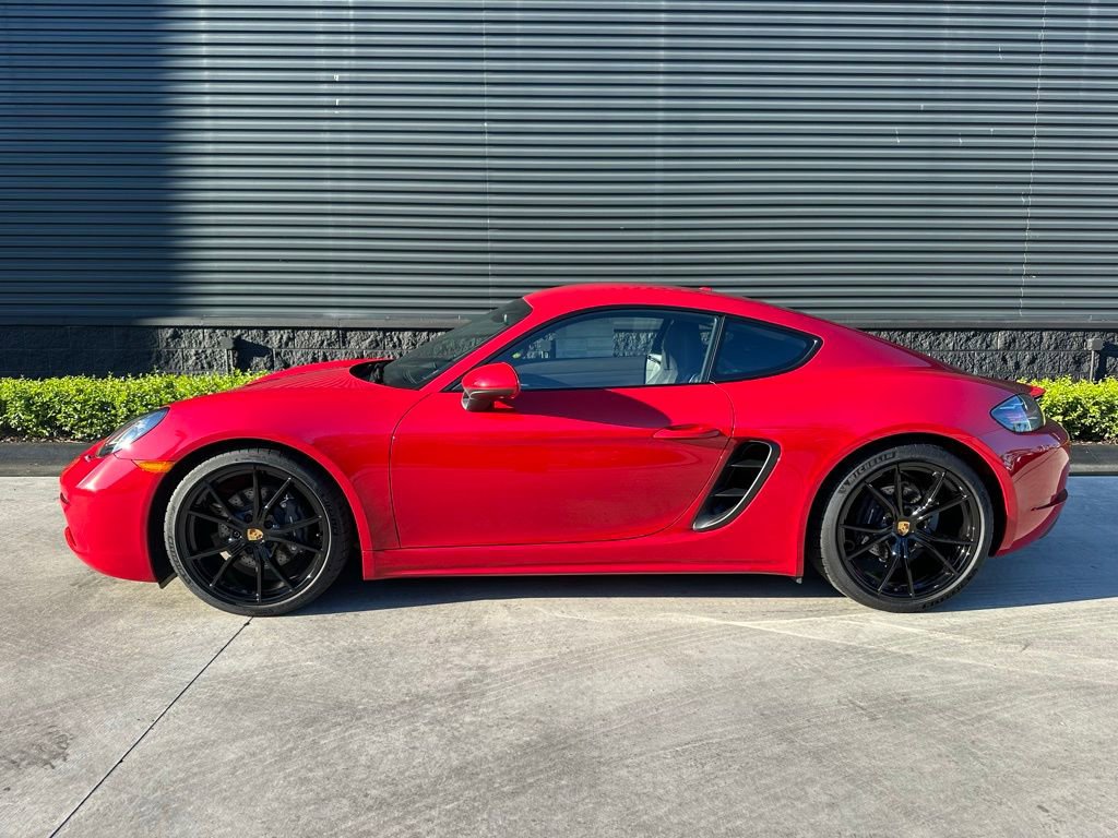 Certified 2025 Porsche 718 Cayman image 2