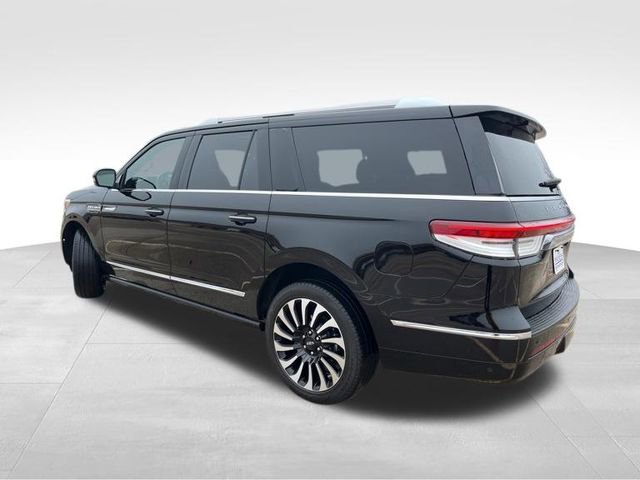 Used 2023 Lincoln Navigator L Reserve image 5