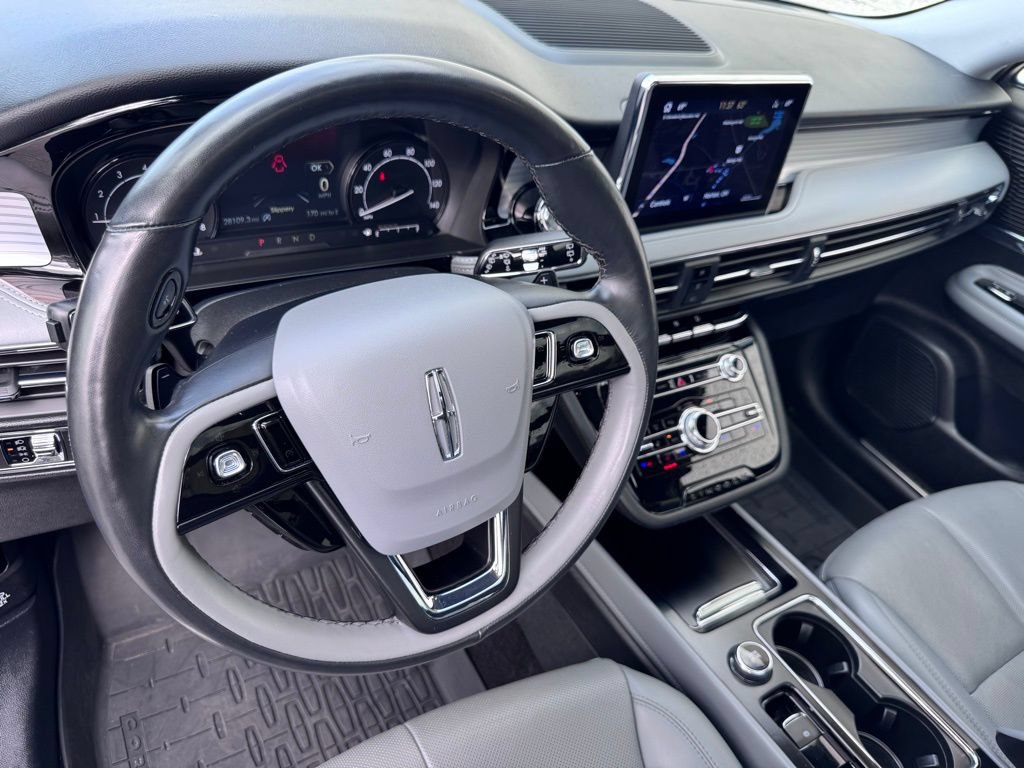 Used 2022 Lincoln Corsair AWD w/ Premium Package image 32