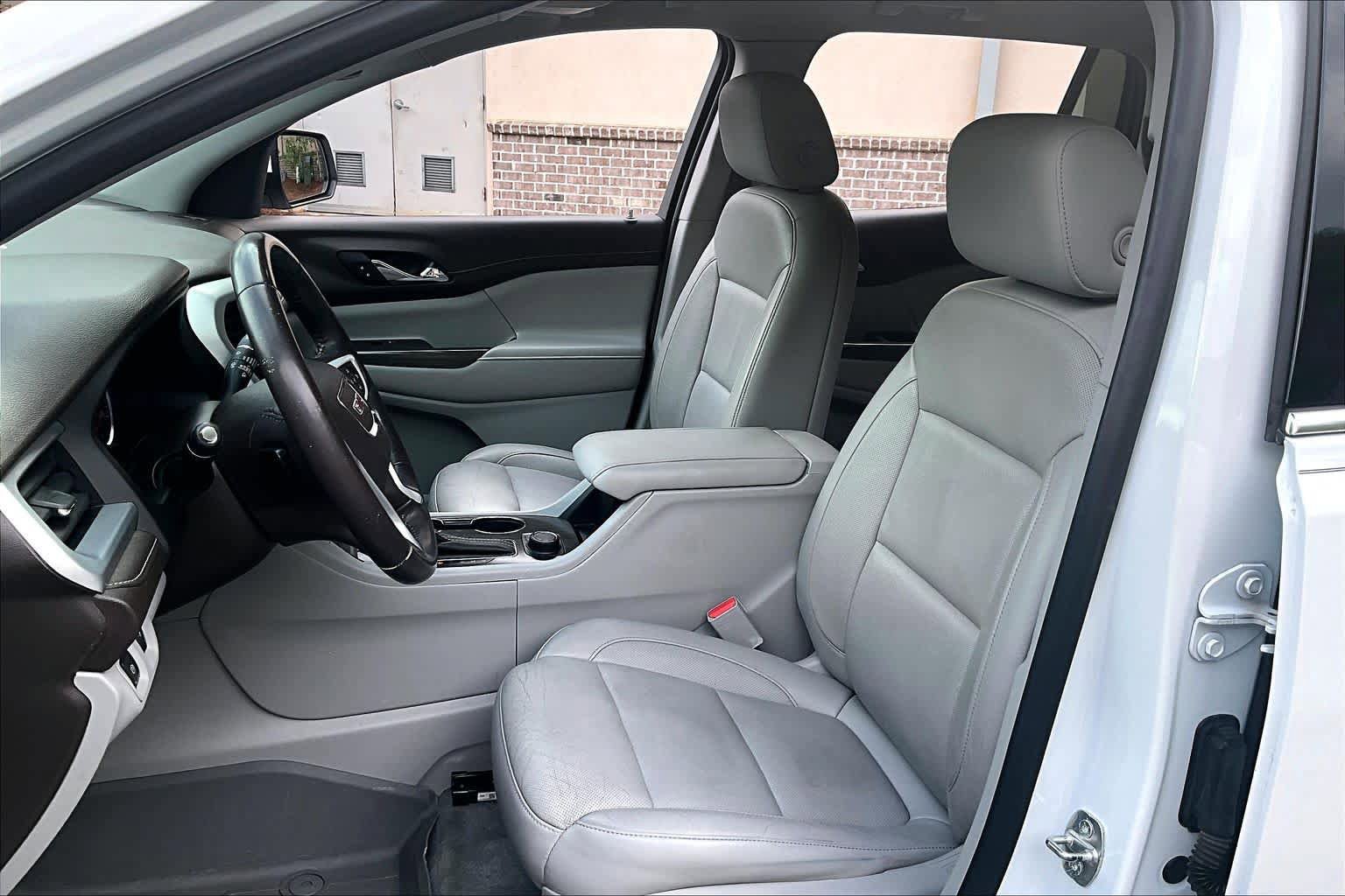 Used 2019 GMC Acadia SLT FWD image 8