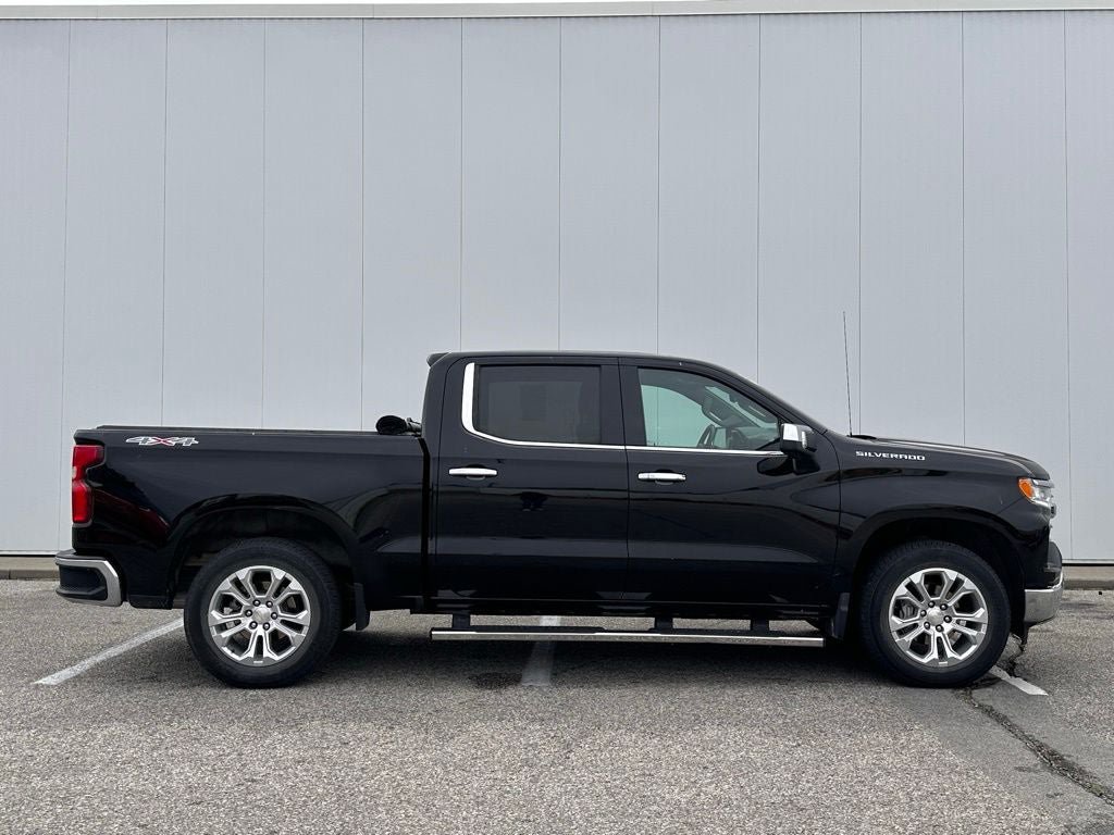 Used 2023 Chevrolet Silverado 1500 LTZ w/ Technology Package AWD/4WD image 7