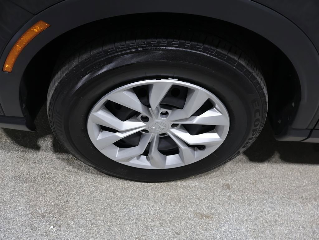 Used 2025 Honda CR-V LX image 9