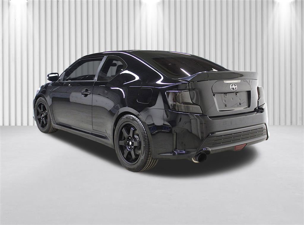 Used 2015 Scion tC FWD image 4