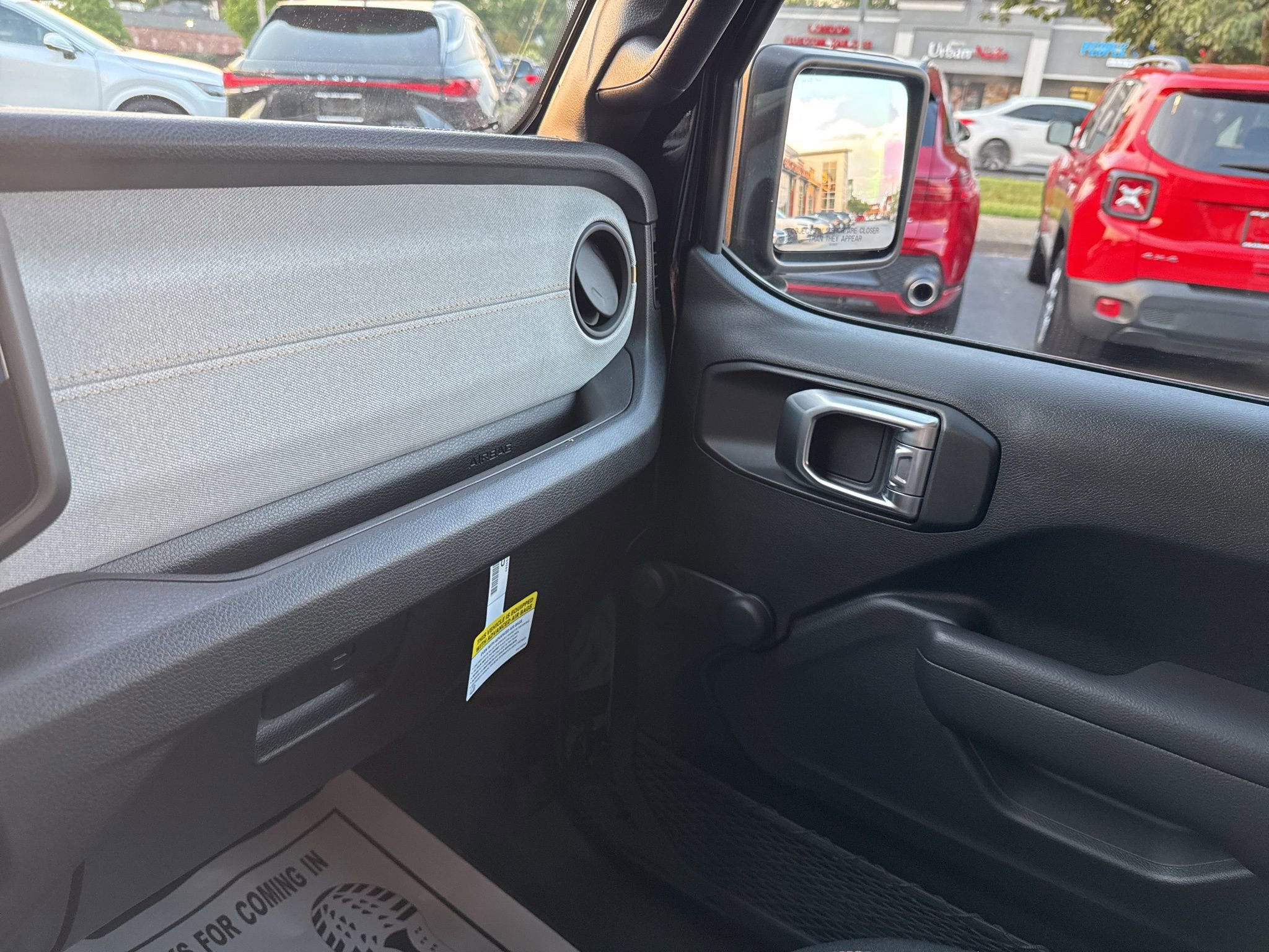 Used 2024 Jeep Wrangler Sport image 33