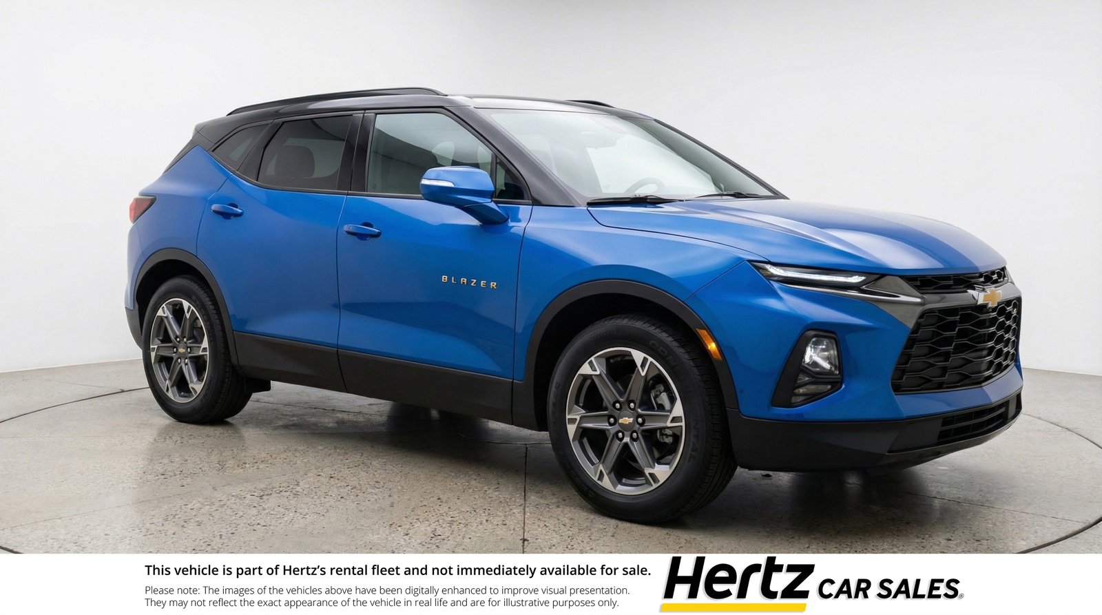 Used 2025 Chevrolet Blazer LT image 1