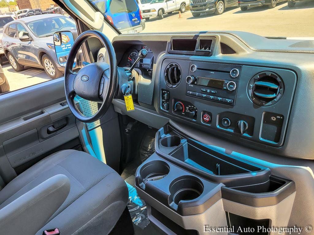Used 2011 Ford E-350 and Econoline 350 XLT RWD image 20