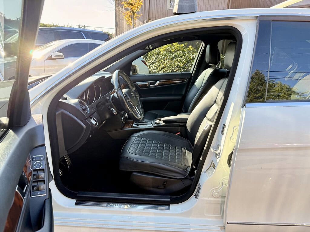 Used 2012 Mercedes-Benz C 300 4MATIC Sedan image 10