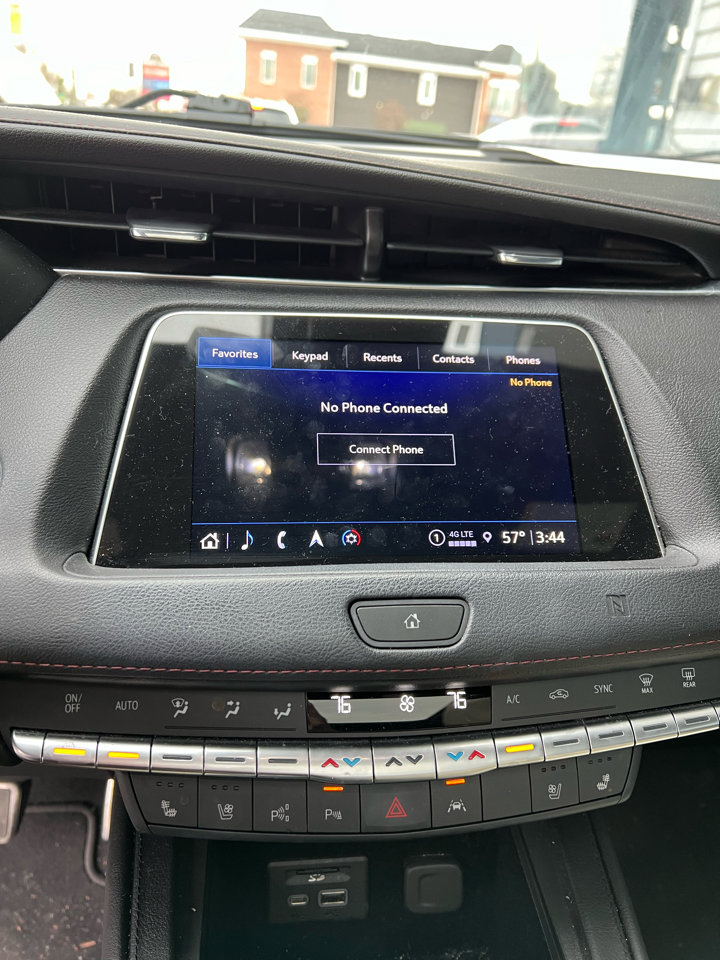 Used 2021 Cadillac XT4 Sport image 24