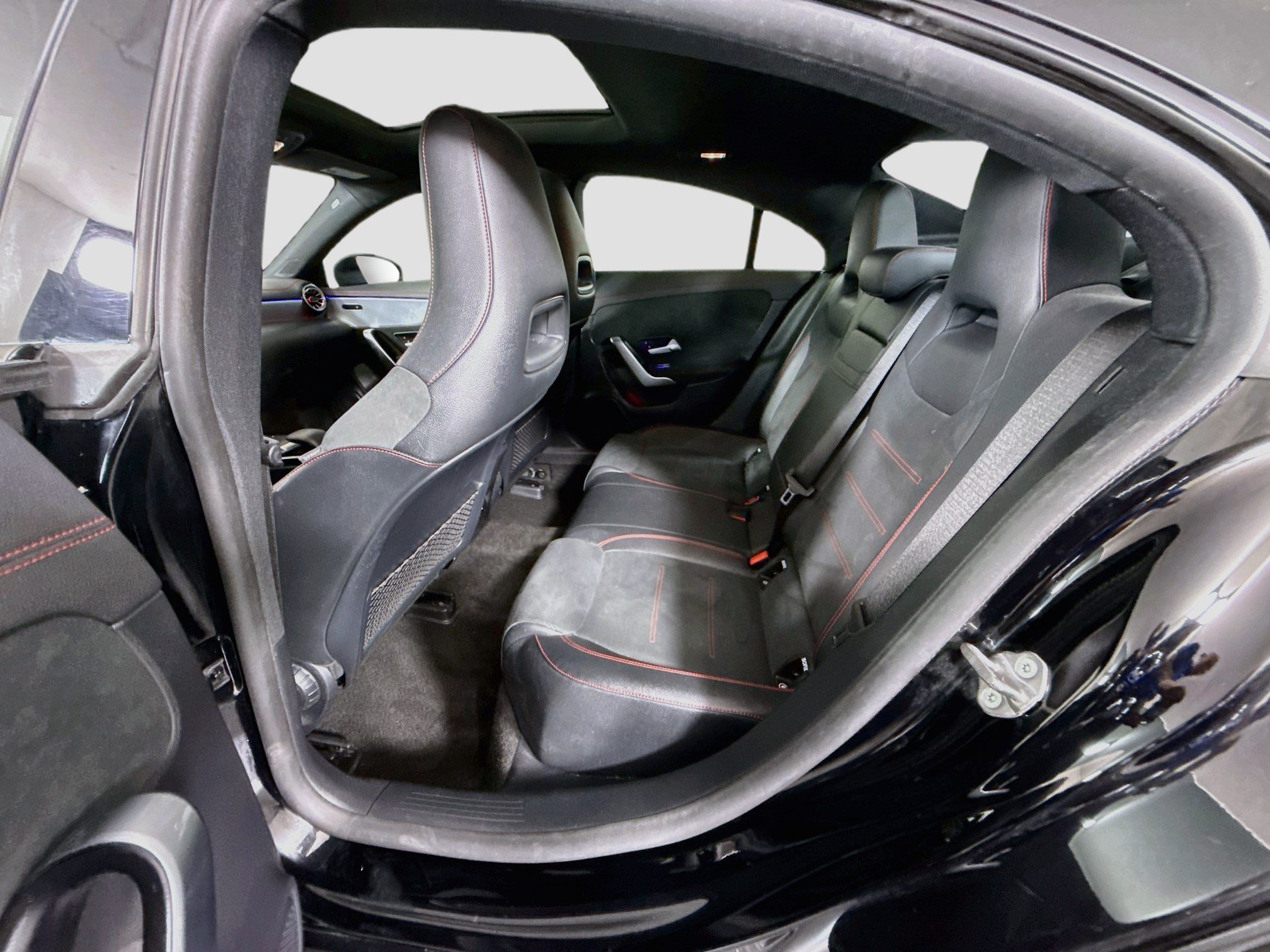 Used 2022 Mercedes-Benz CLA 250 image 25