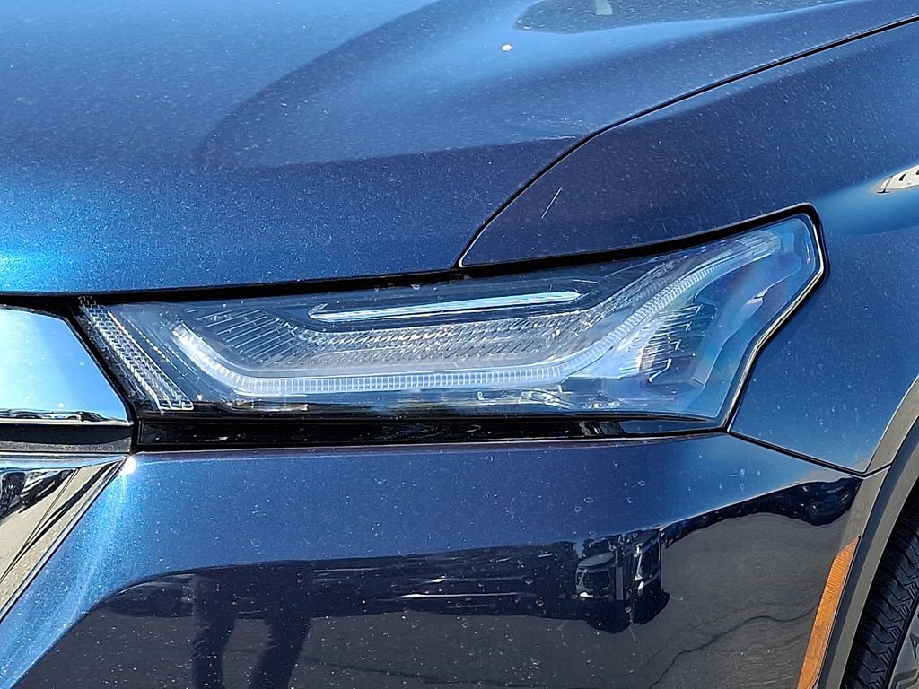 Certified 2023 Chevrolet Traverse LT image 9