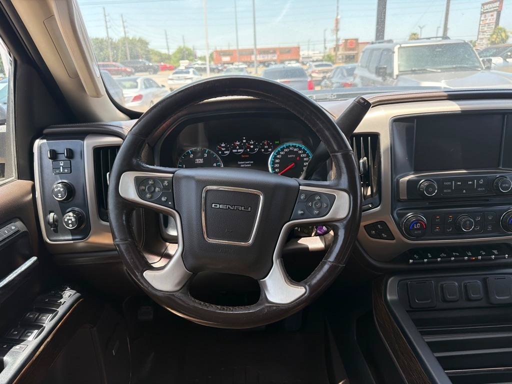 Used 2019 GMC Sierra 2500 Denali w/ Duramax Plus Package AWD/4WD image 21