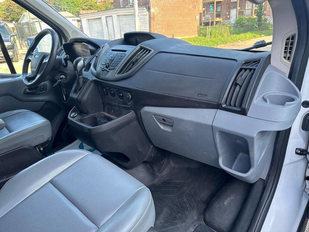 Used 2019 Ford Transit 250 250 3dr SWB Low Roof Cargo Van image 14