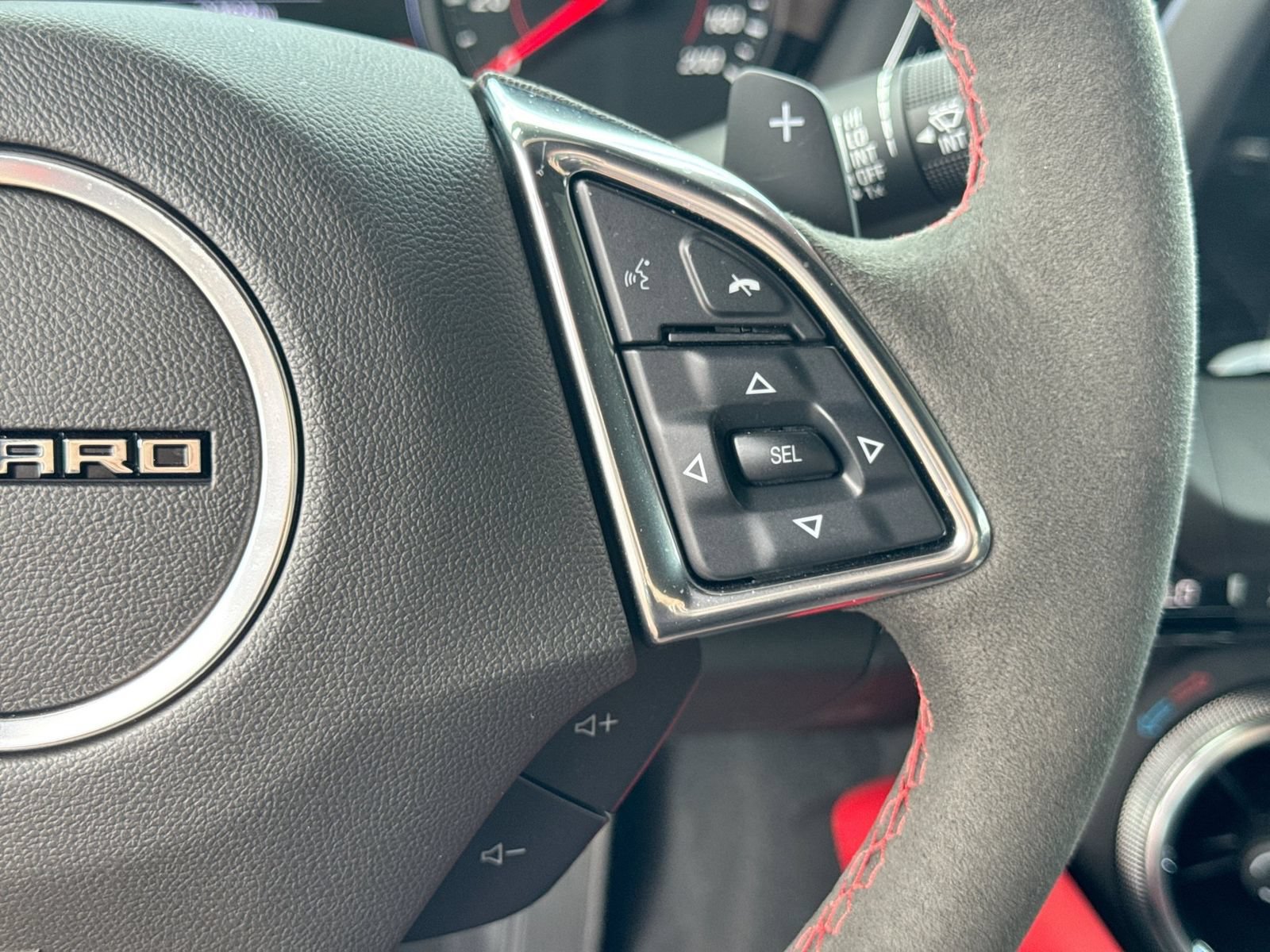 Used 2023 Chevrolet Camaro ZL1 RWD image 27