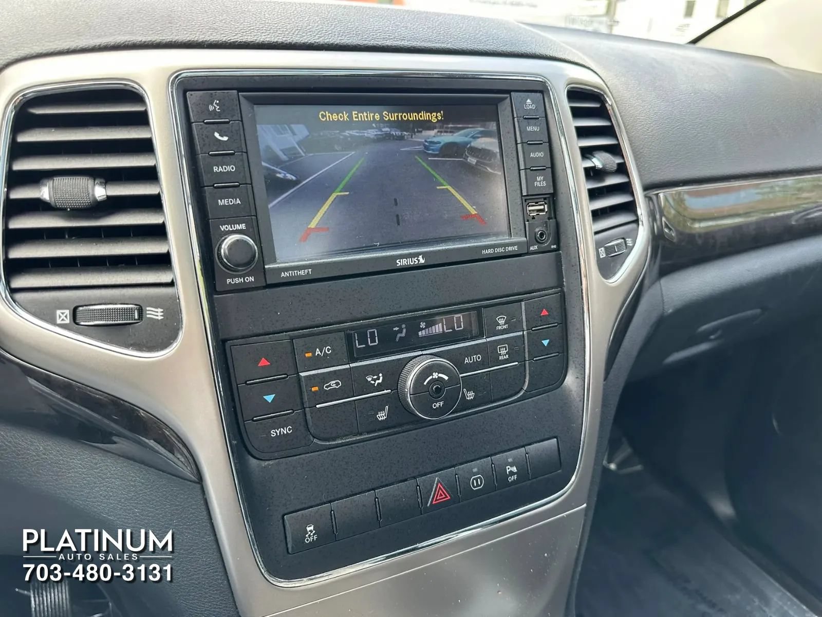 Used 2012 Jeep Grand Cherokee Laredo AWD/4WD image 10