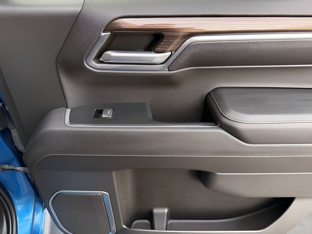 Used 2023 Chevrolet Silverado 1500 RST w/ Z71 Off-Road Package image 25