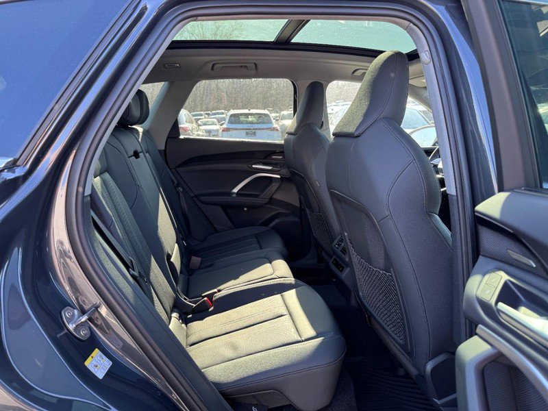 New 2025 Audi Q5 Prestige image 7