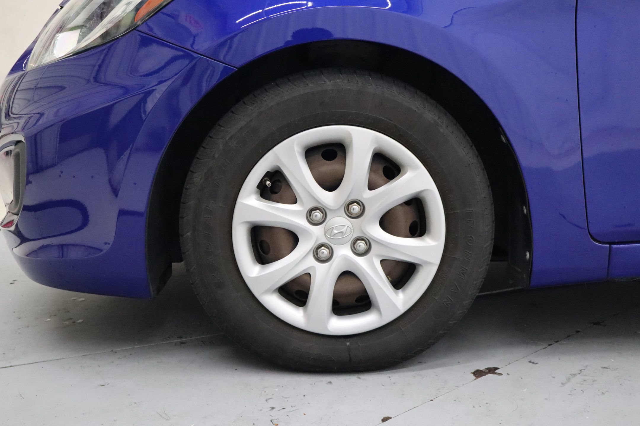Used 2014 Hyundai Accent GLS FWD image 10