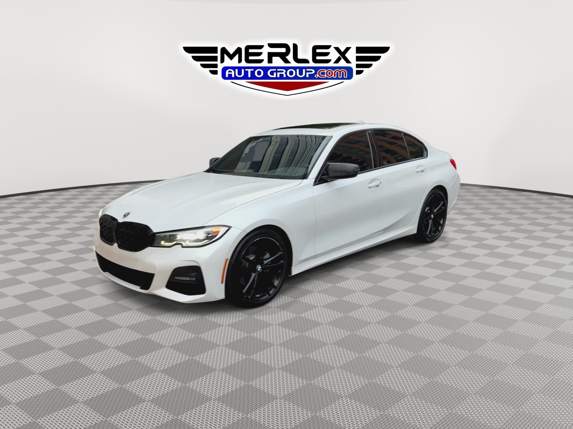 Used 2020 BMW 330i Sedan w/ M Sport Package RWD image 4