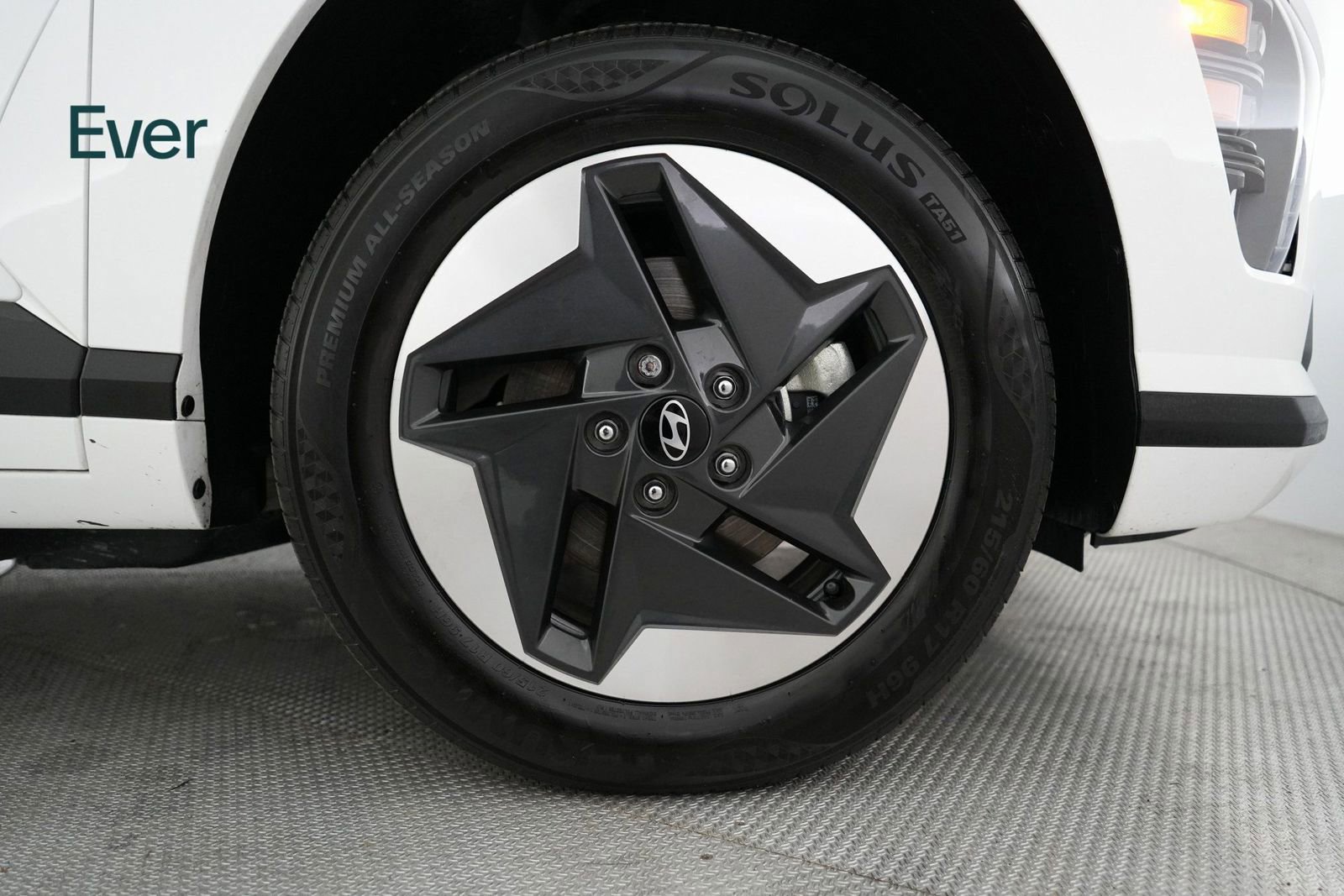 Used 2024 Hyundai Kona SEL image 18