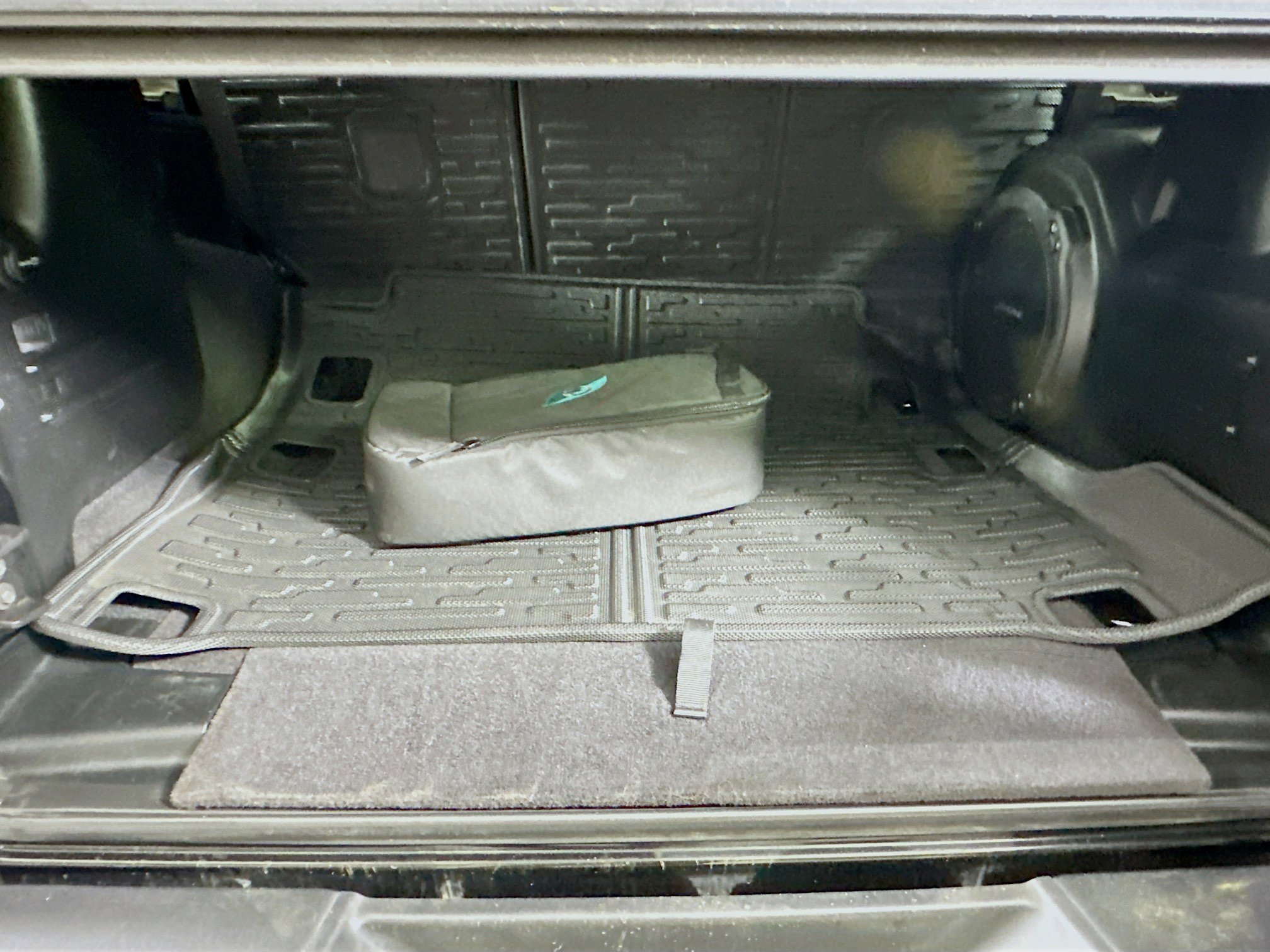 Used 2023 Jeep Wrangler Unlimited Rubicon 4xe w/ Steel Bumper Group image 27