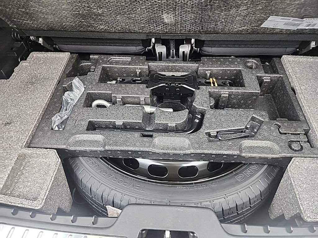 Certified 2025 Volvo XC90 B6 Ultra w/ Protection Package AWD/4WD image 43