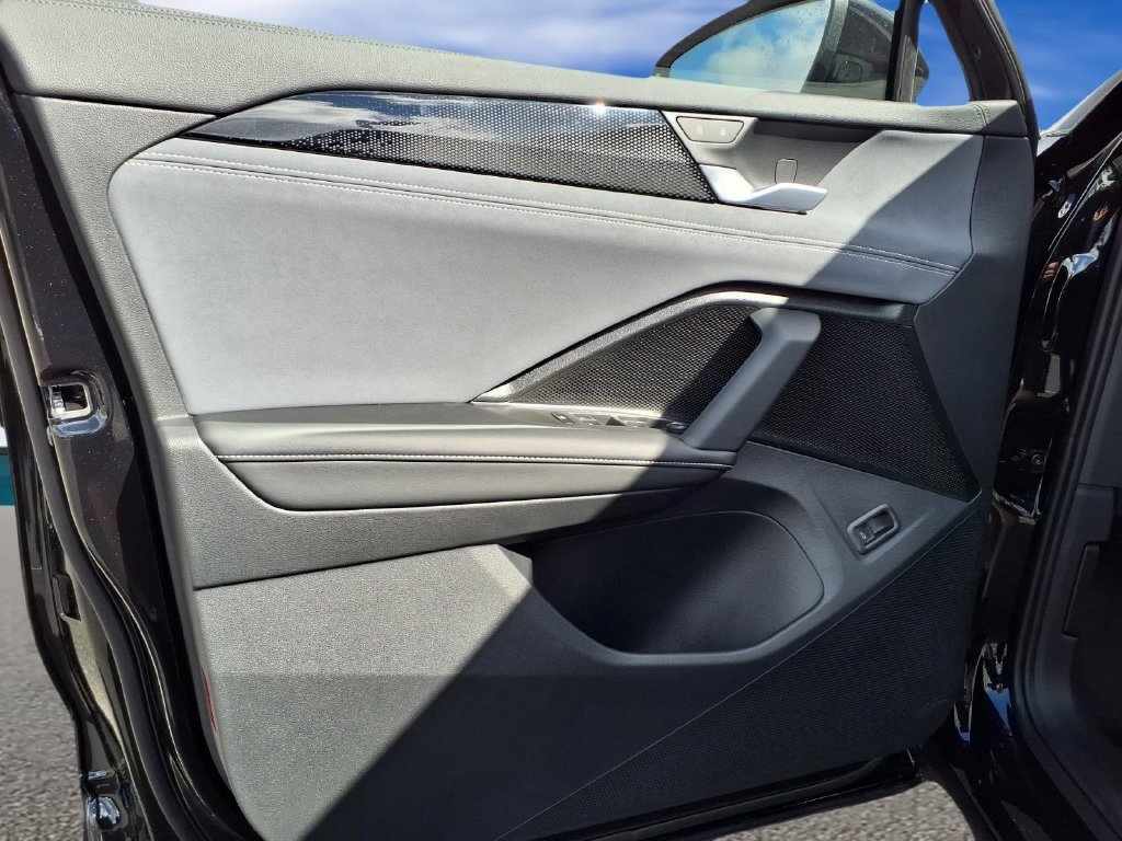 New 2026 Volkswagen Tiguan SE AWD/4WD image 11