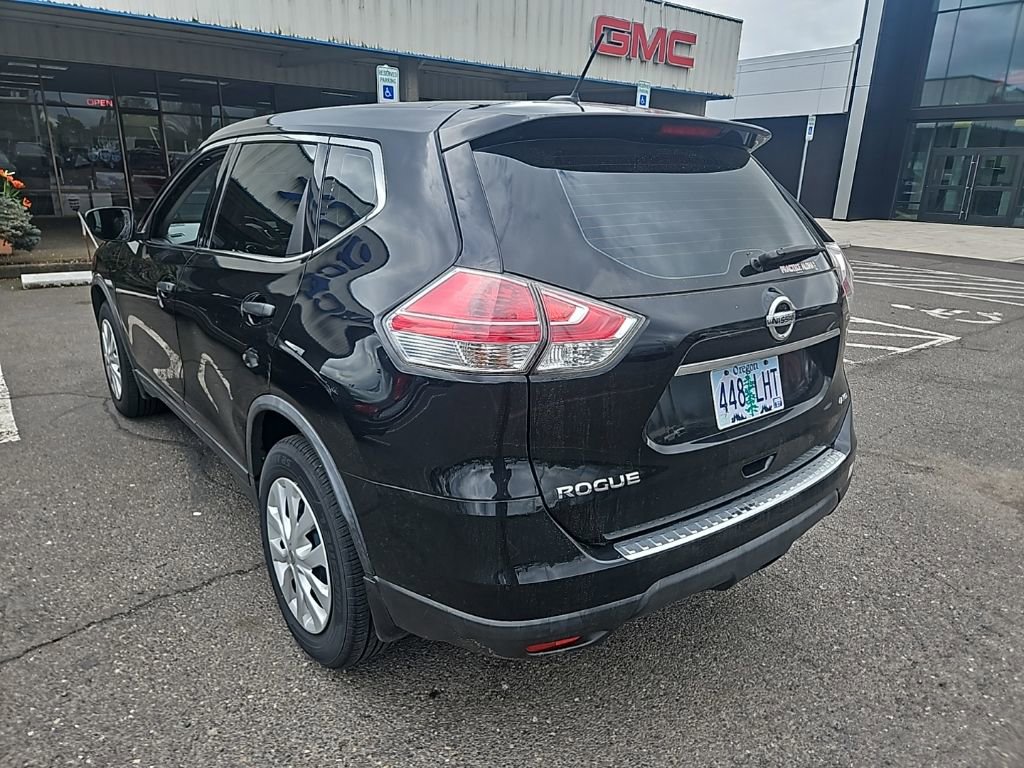 Used 2016 Nissan Rogue S AWD/4WD image 2