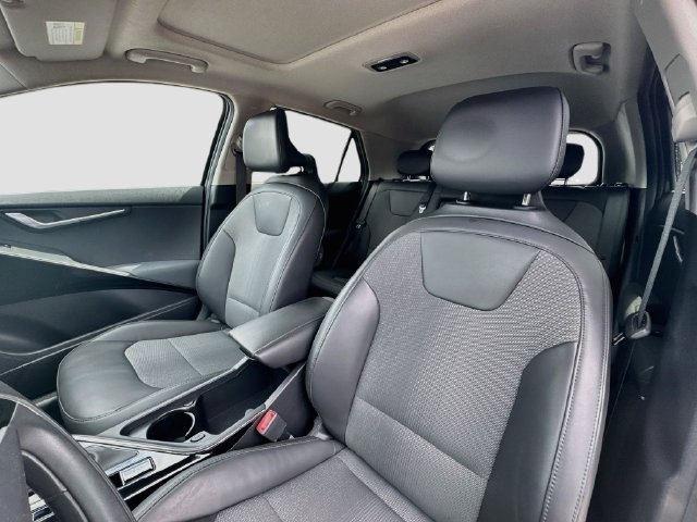 Used 2023 Kia Niro EX Touring FWD image 21