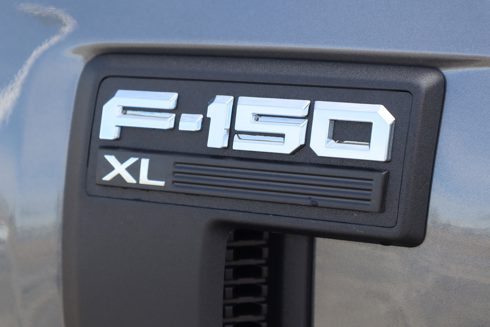New 2025 Ford F150 XL w/ Equipment Group 103A High image 12