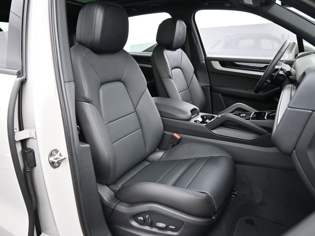 New 2026 Porsche Cayenne E-Hybrid image 31