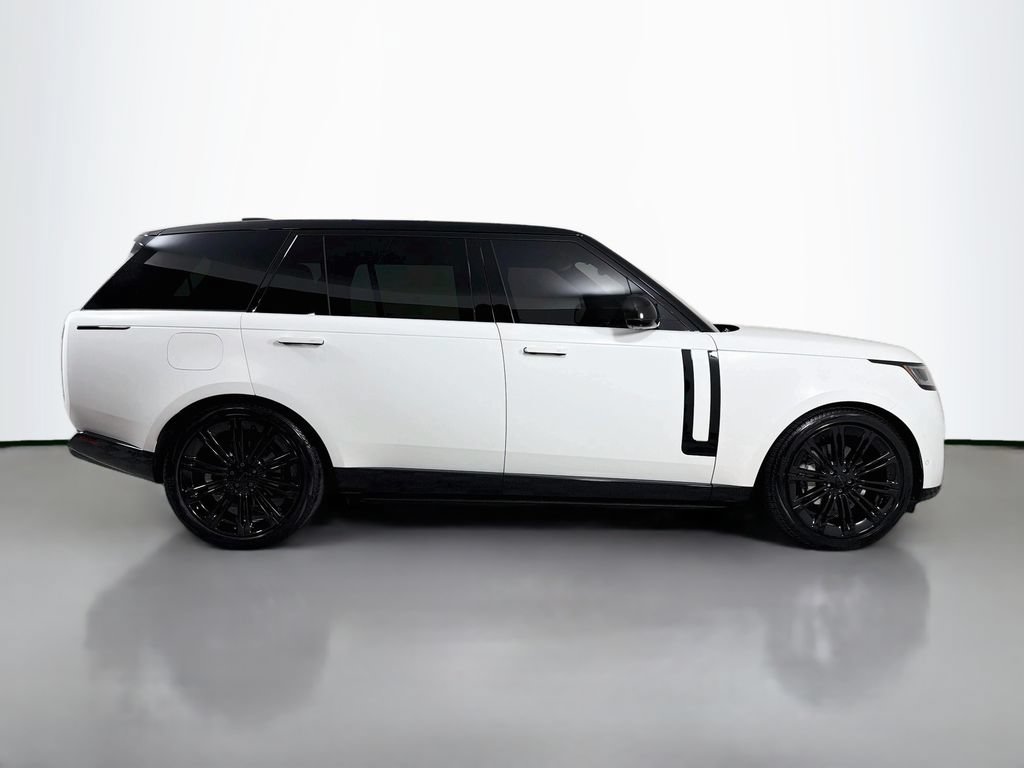 Certified 2024 Land Rover Range Rover Long Wheelbase SE AWD/4WD image 4