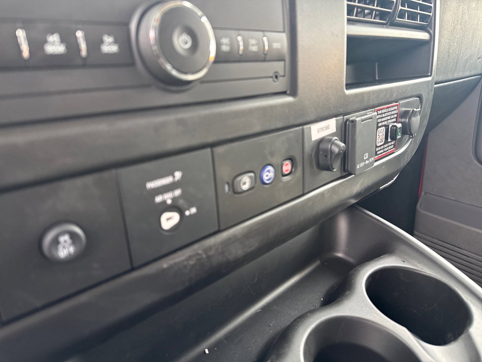 New 2026 Chevrolet Express 3500 w/ Power Convenience Package RWD image 12
