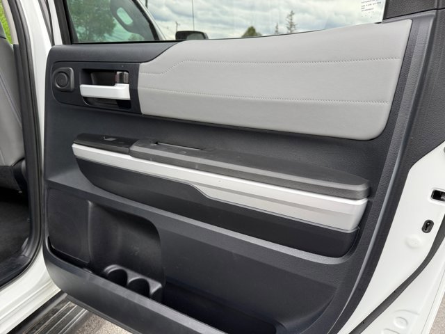 Used 2014 Toyota Tundra Limited w/ Limited Premium Package AWD/4WD image 30