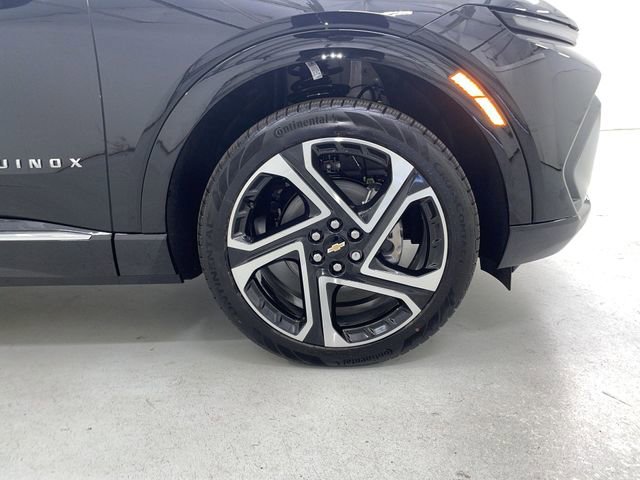 New 2026 Chevrolet Equinox EV LT image 16