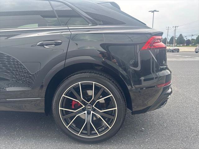 Used 2022 Audi Q8 Prestige AWD/4WD image 23