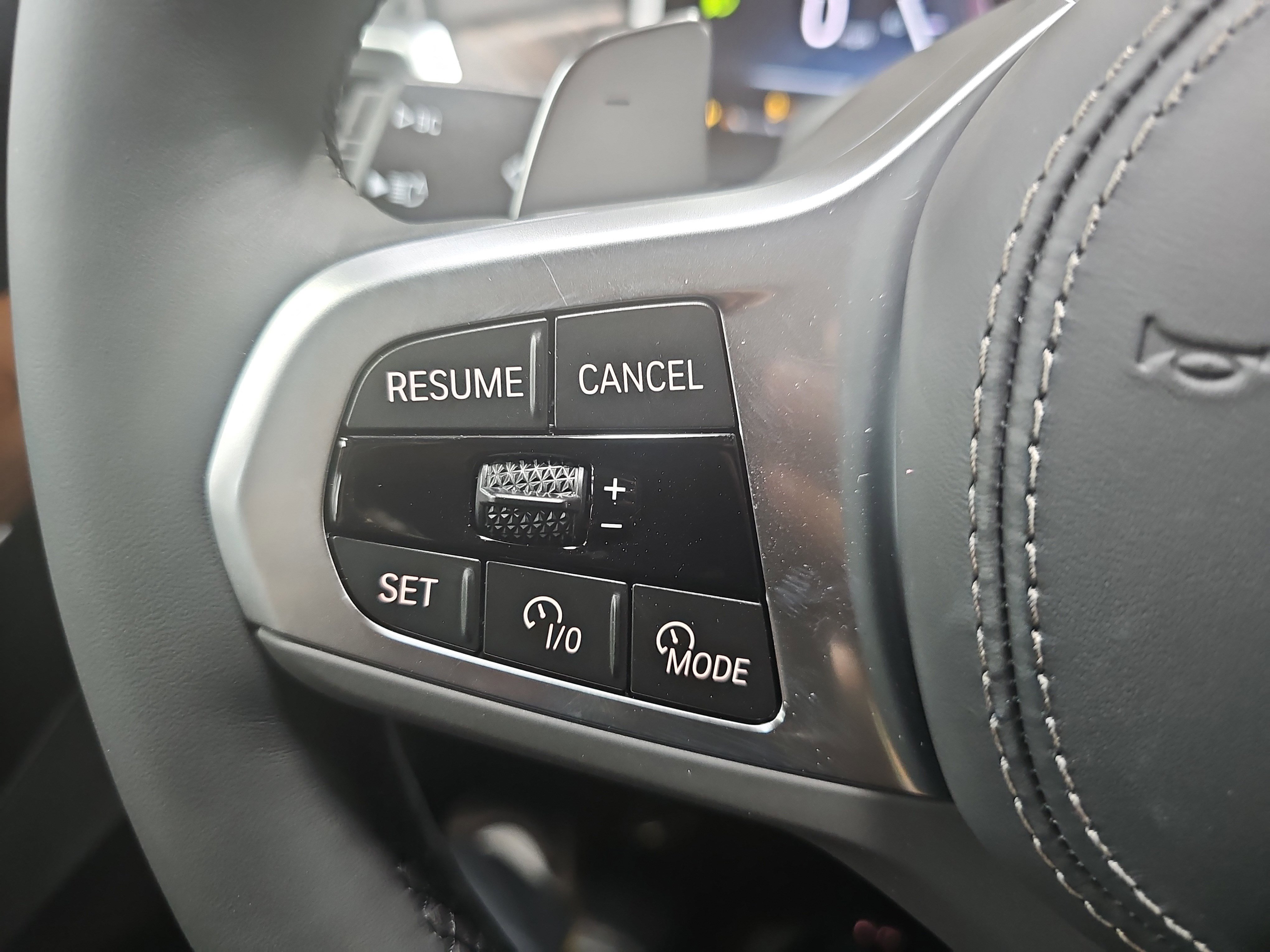 New 2026 BMW X5 xDrive40i w/ M Sport Package AWD/4WD image 17