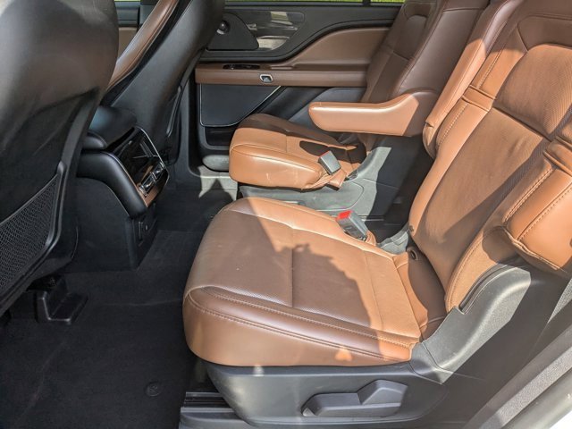 Used 2021 Lincoln Aviator Reserve w/ Equipment Group 201A image 19