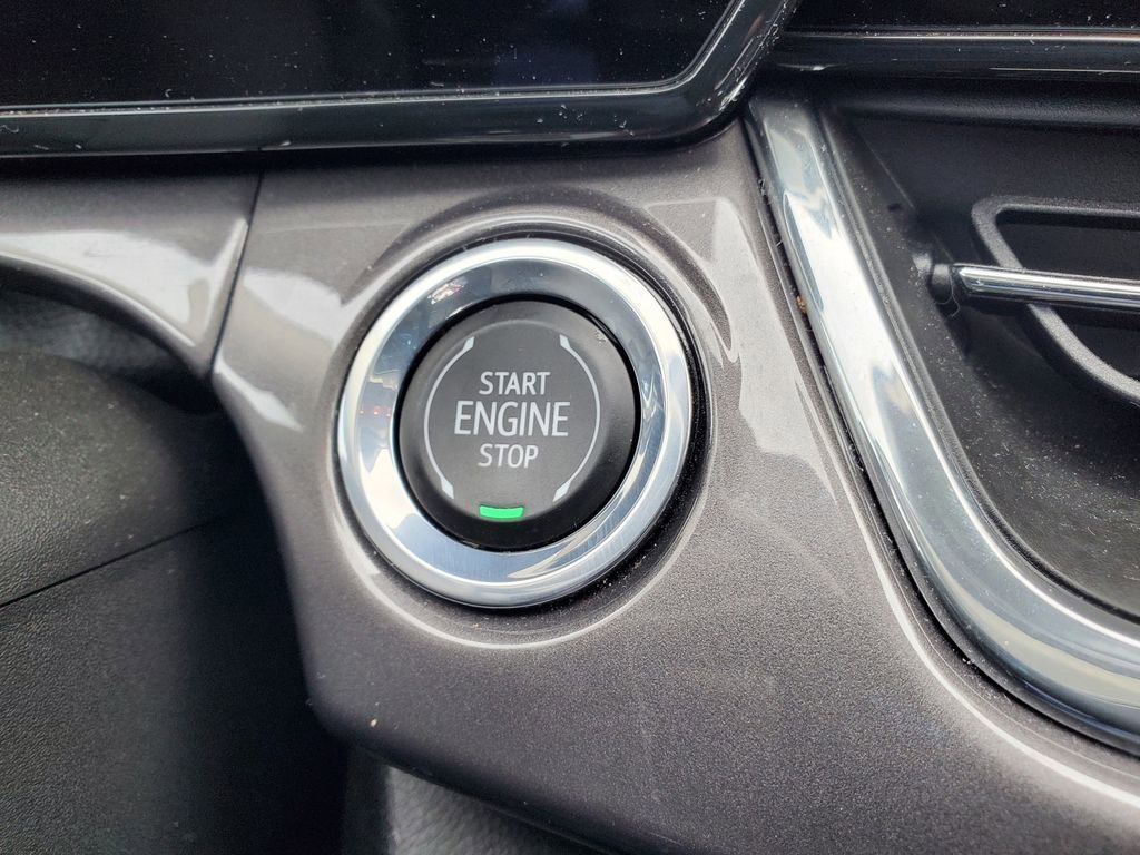 Used 2025 Chevrolet Trax ACTIV w/ Sunroof Package FWD image 19