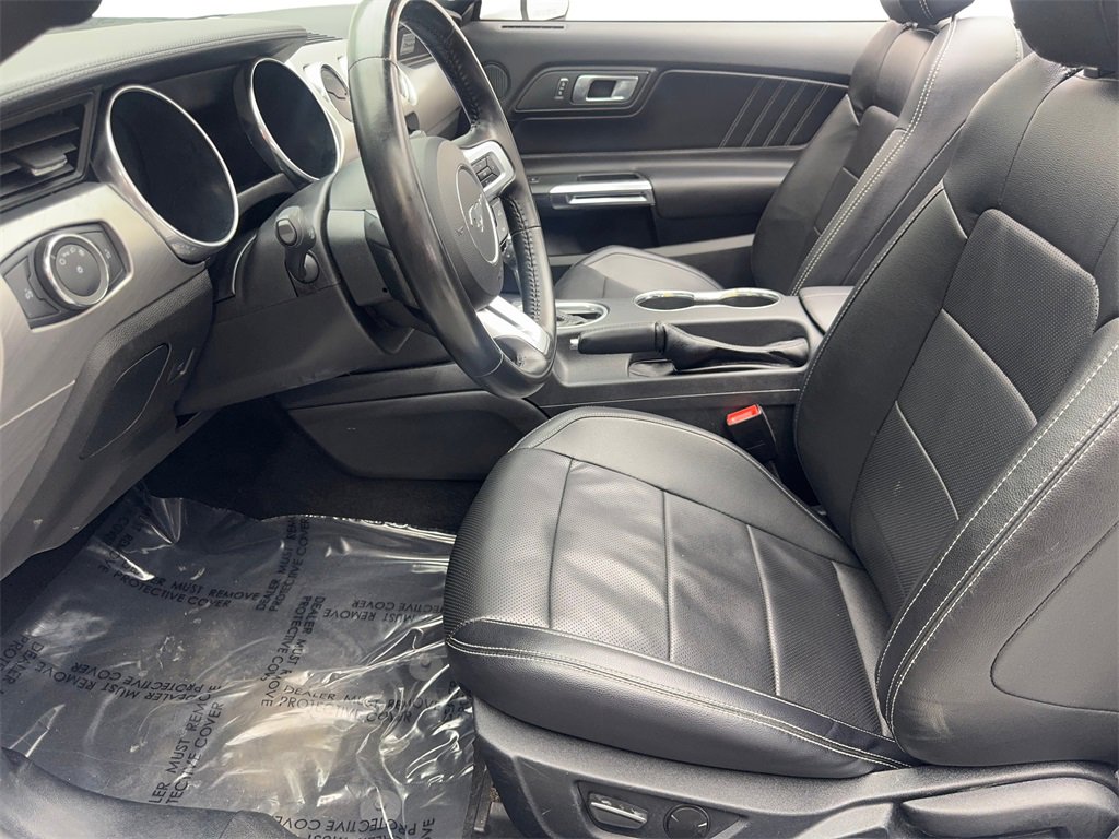 Used 2022 Ford Mustang Premium image 31