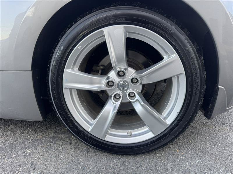 Used 2010 Nissan 370Z Touring RWD image 24